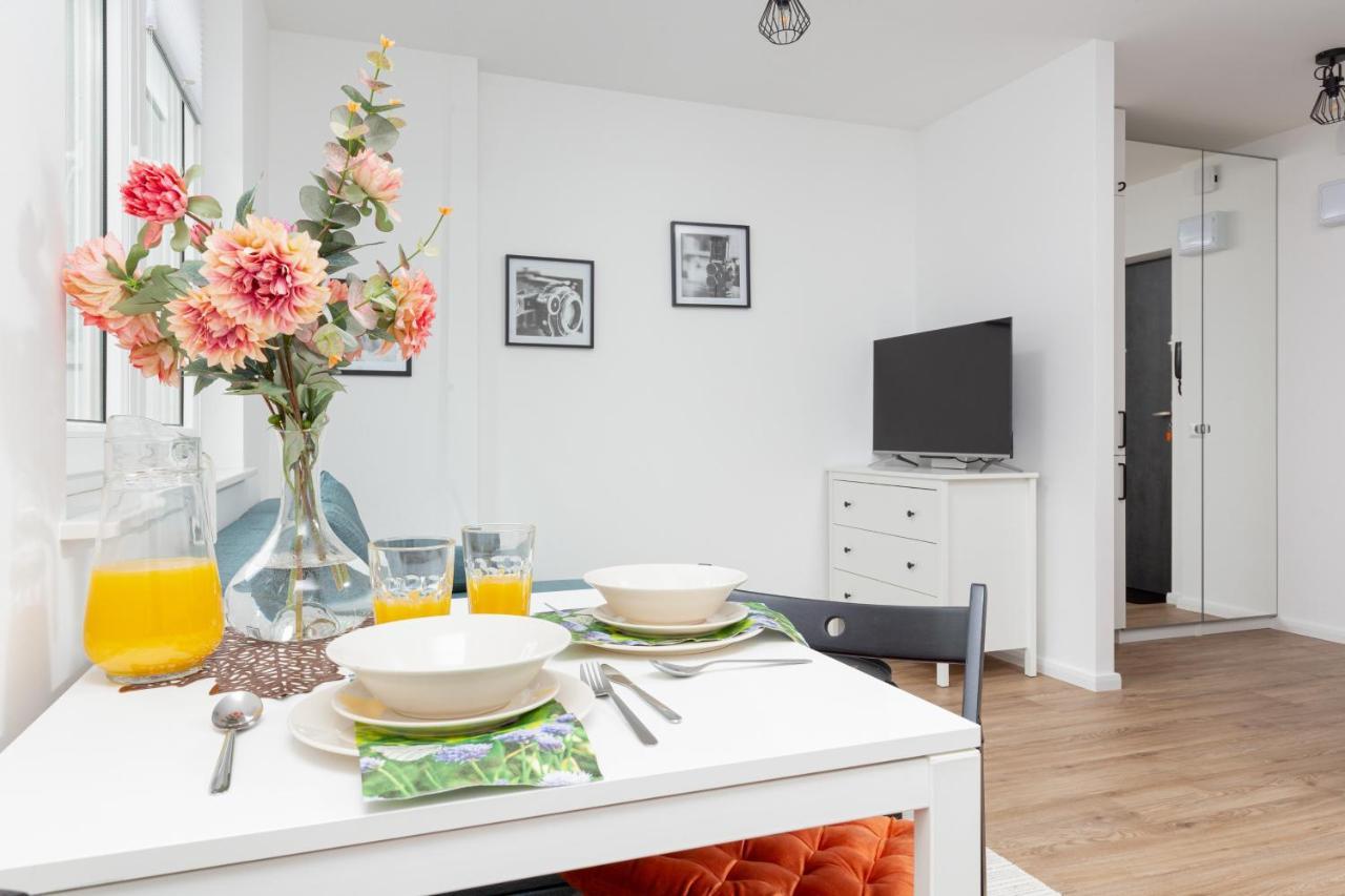 Studio Apartment Ochota Siemienskiego By Noclegi Renters Varsovia Exterior foto